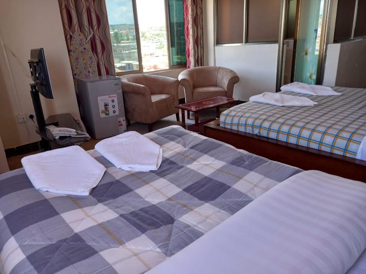 Newstead Hotel Naivasha Exterior foto