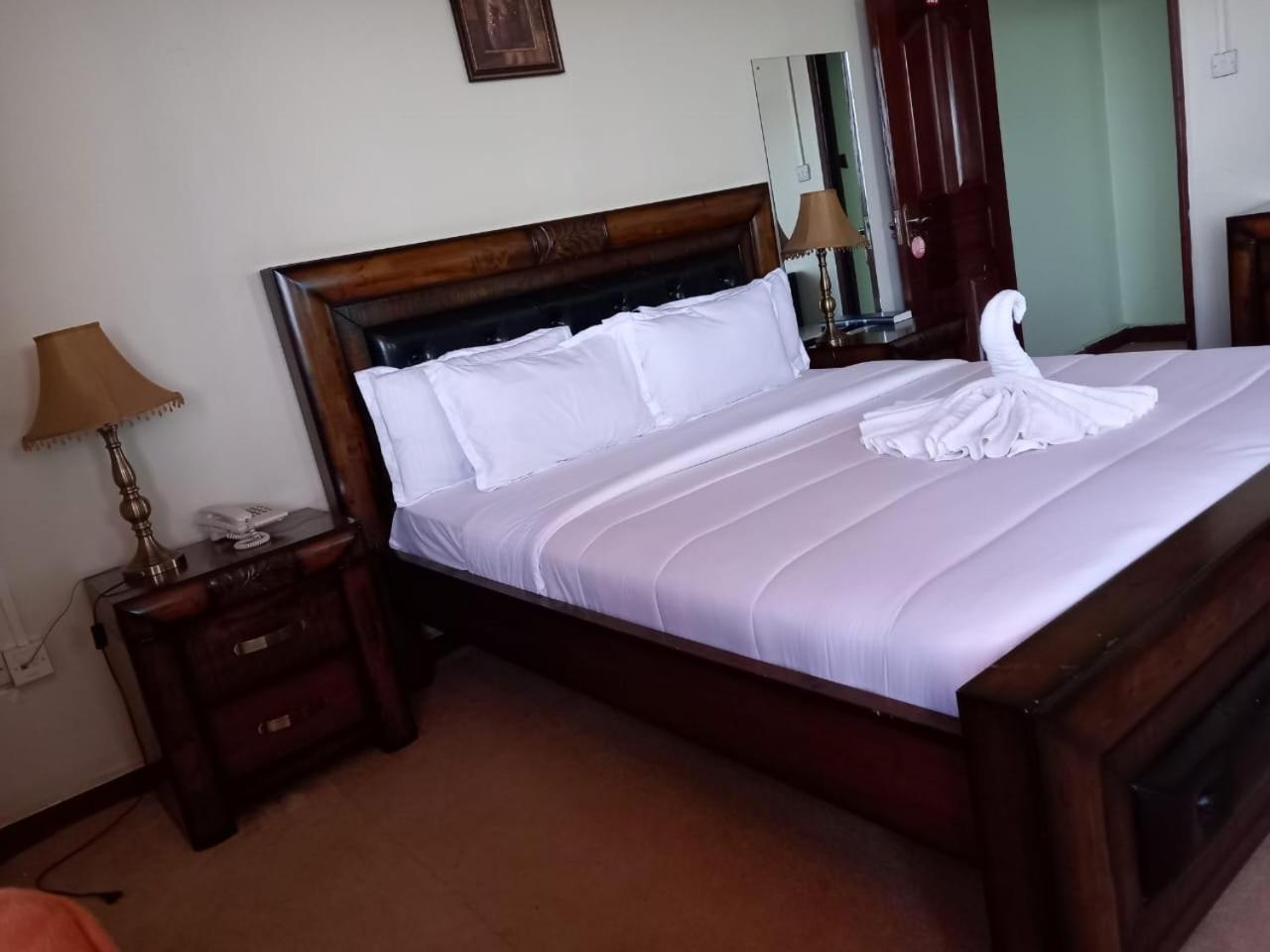 Newstead Hotel Naivasha Exterior foto