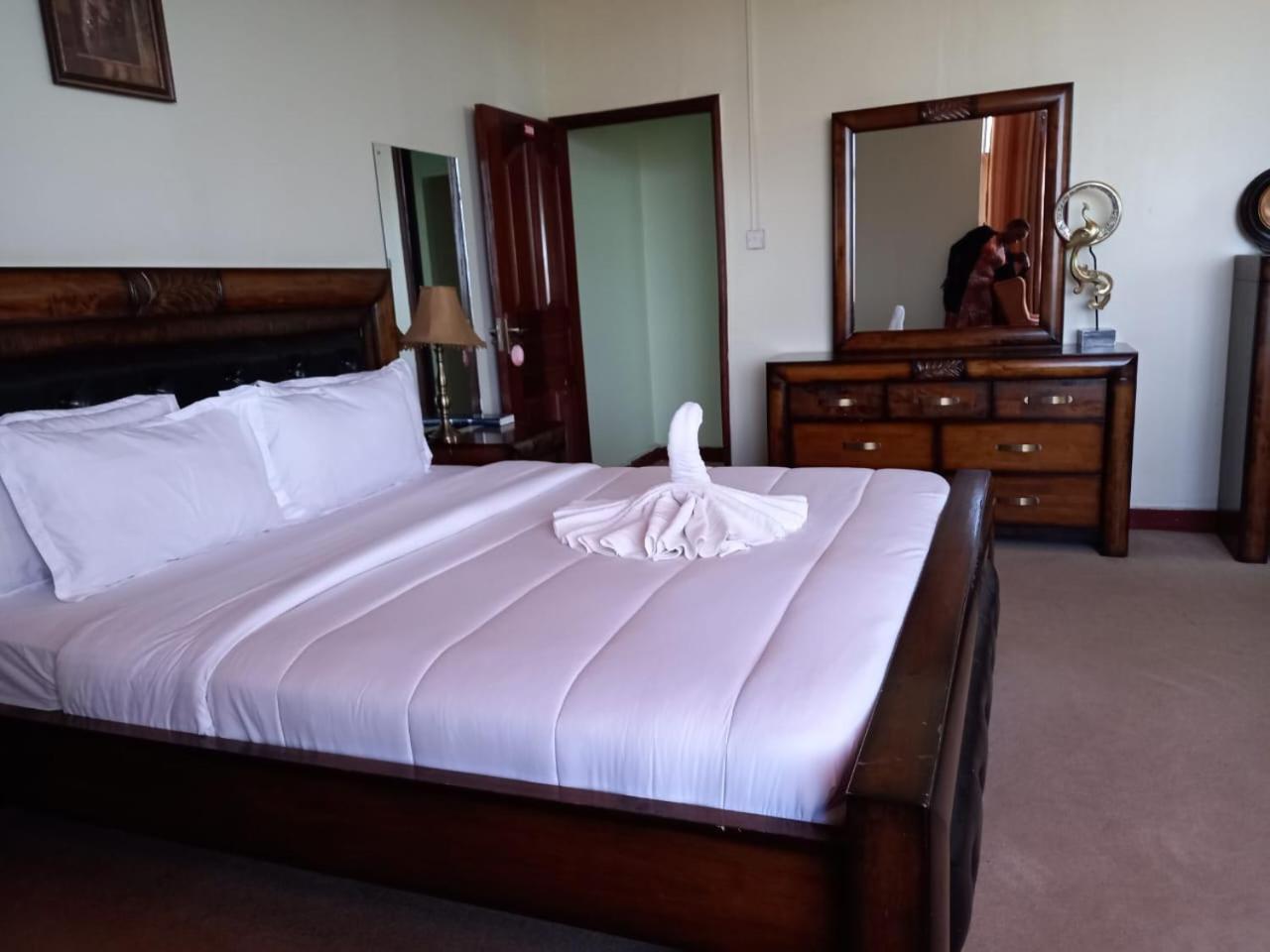 Newstead Hotel Naivasha Exterior foto